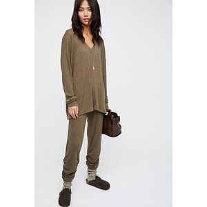 Free People Post Surf Set